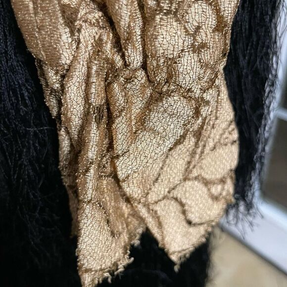 Amen wardy gold sweater “In this world you need a to be a little frivolous.” - Picture 11 of 16